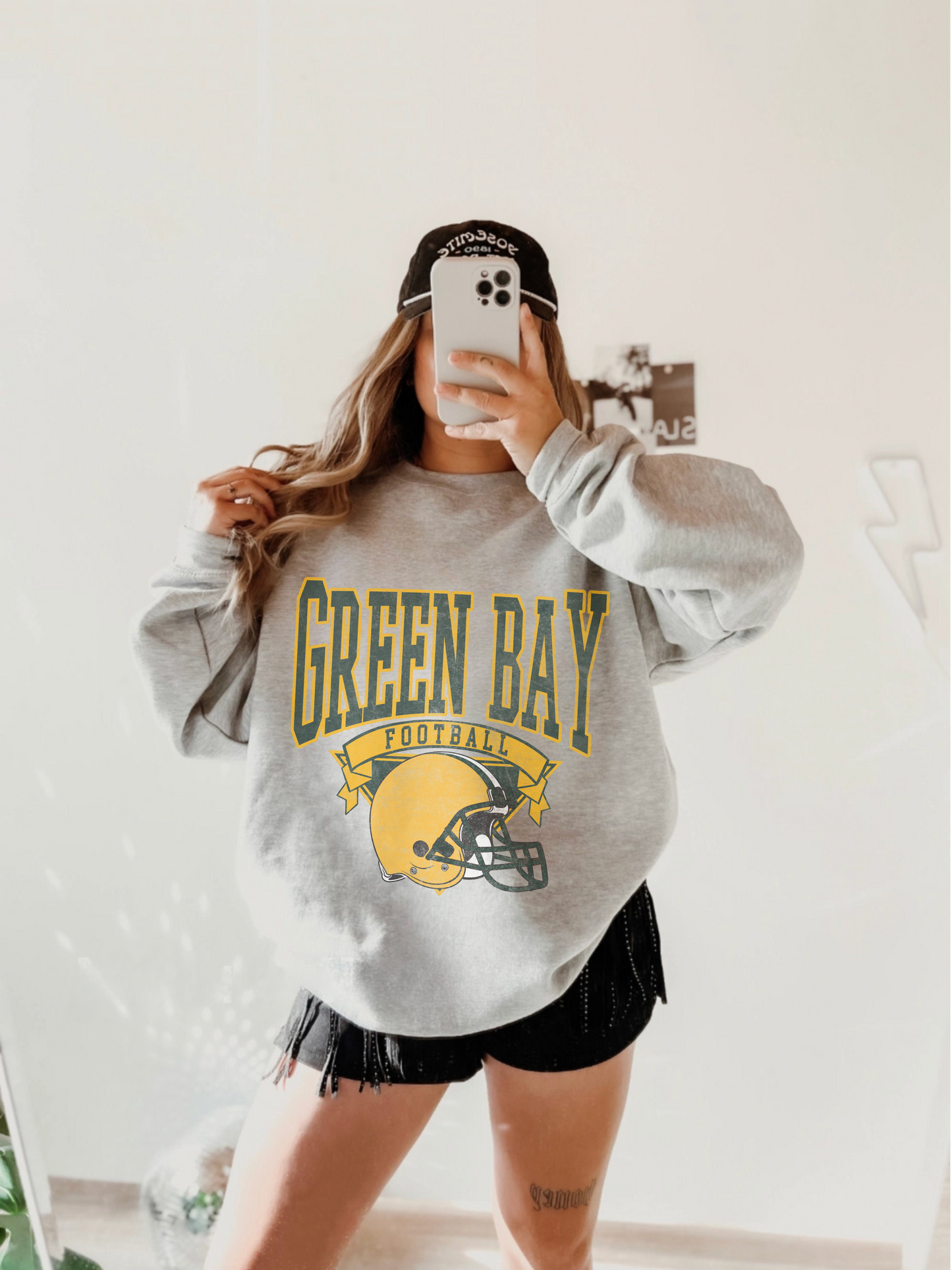 DISTRESSED GREEN BAY FOOTBALL CREWNECK SWEATSHIRT