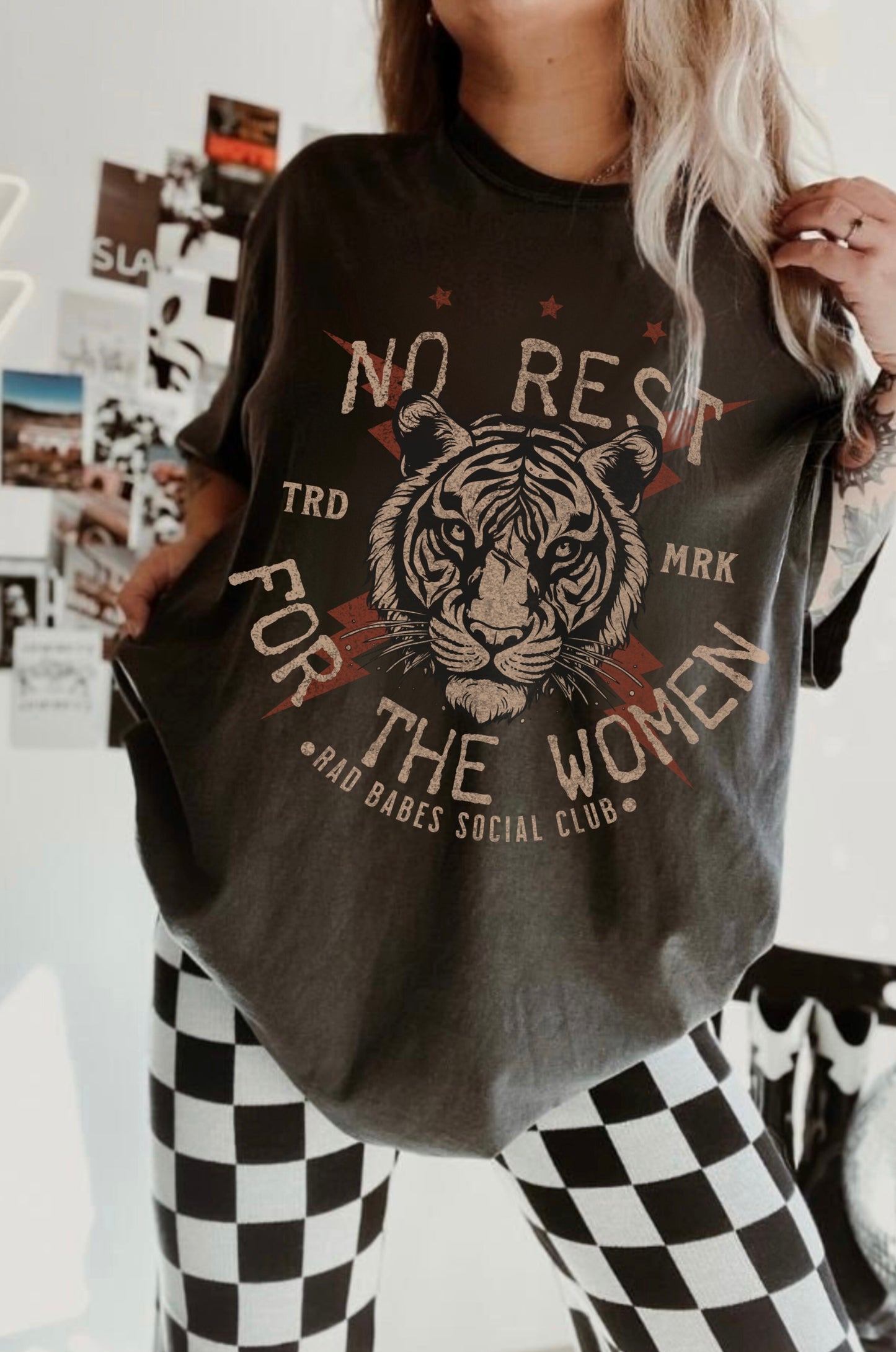 NO REST FOR THE WOMEN GRAPHIC TEE