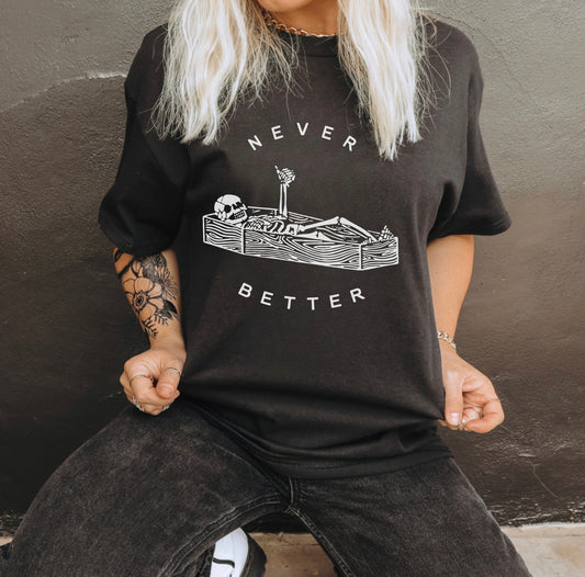 NEVER BETTER HALLOWEEN GRAPHIC TEE